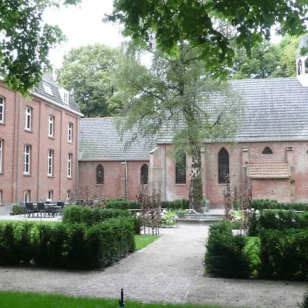 Hotel Klooster Nieuwkerk 3*