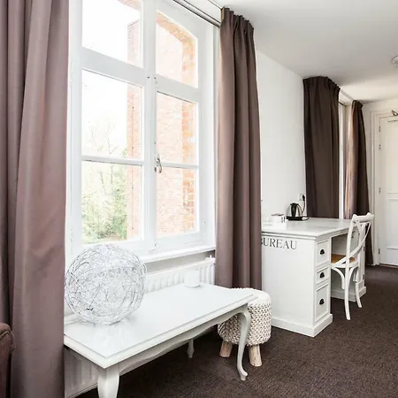 Hotel Klooster Nieuwkerk 3*